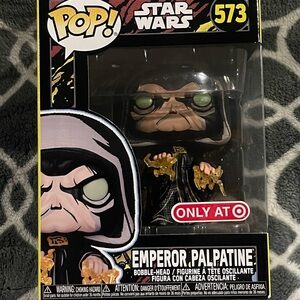 Funko Pop! Emperor Palpatine # 573 ! Star Wars ! Comic Book Collection !
